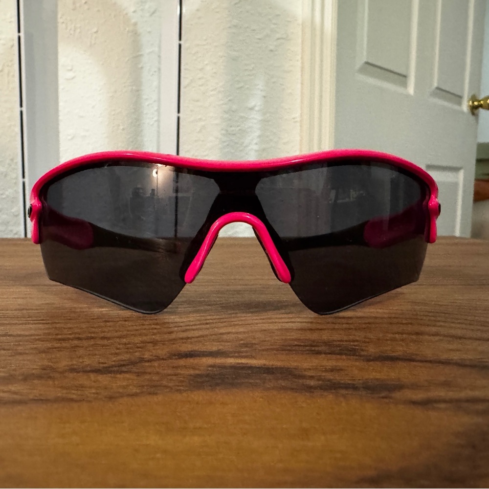 Oakley Radar EV Path - Hot Pink frame